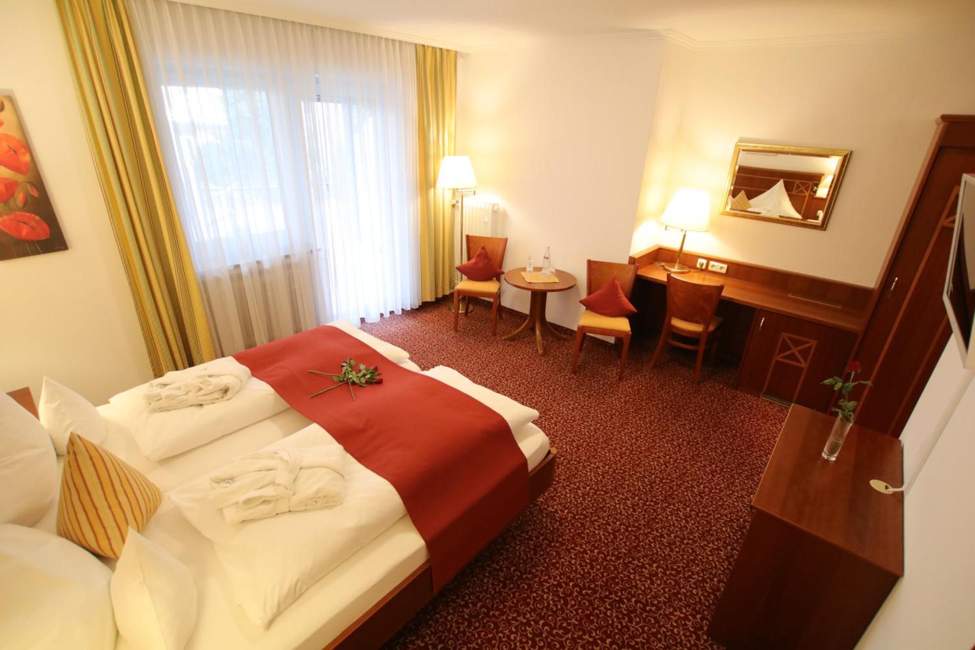 Doppelzimmer mit Gartenblick